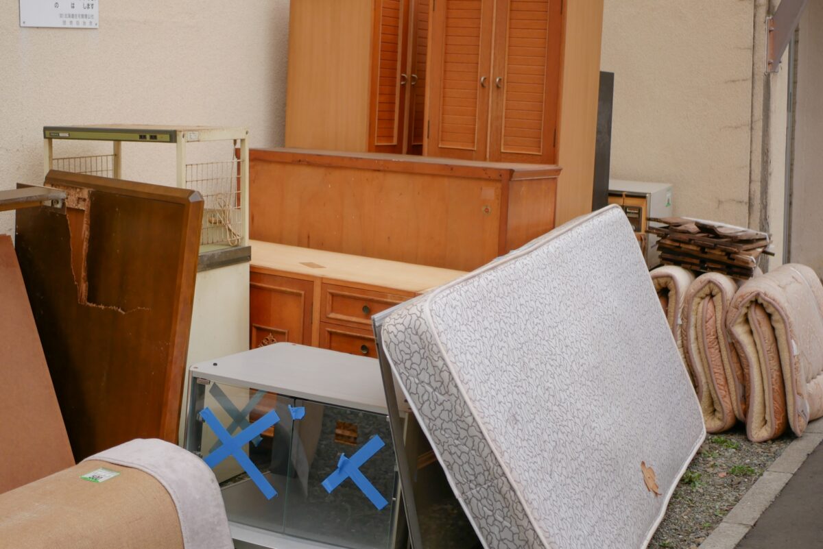 引っ越し時の粗大ゴミ処分方法7選　費用相場と処分のタイミングも解説